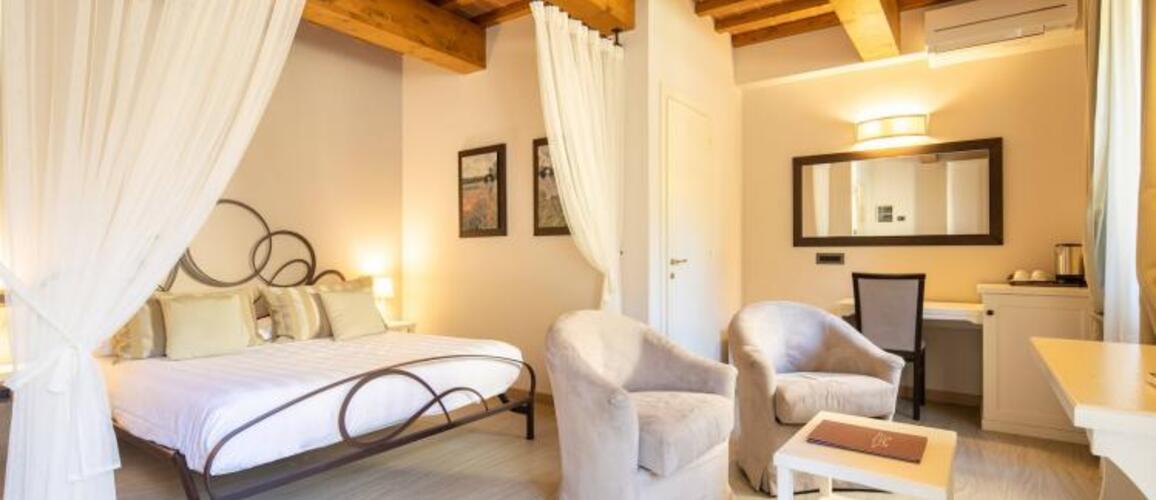 Privé villa Toscane Midden Privé villa Toscane midden