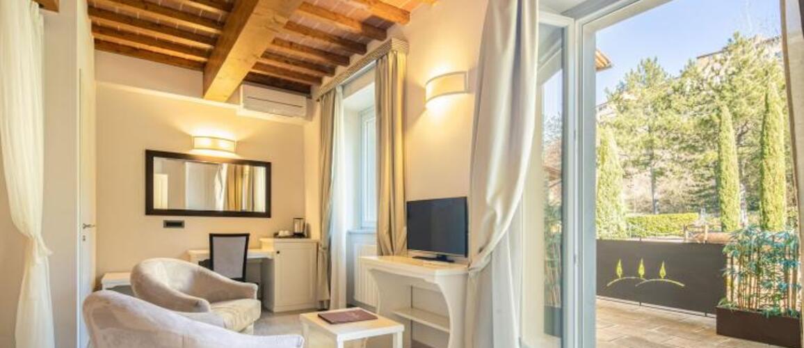 Privé villa Toscane Midden Privé villa Toscane midden